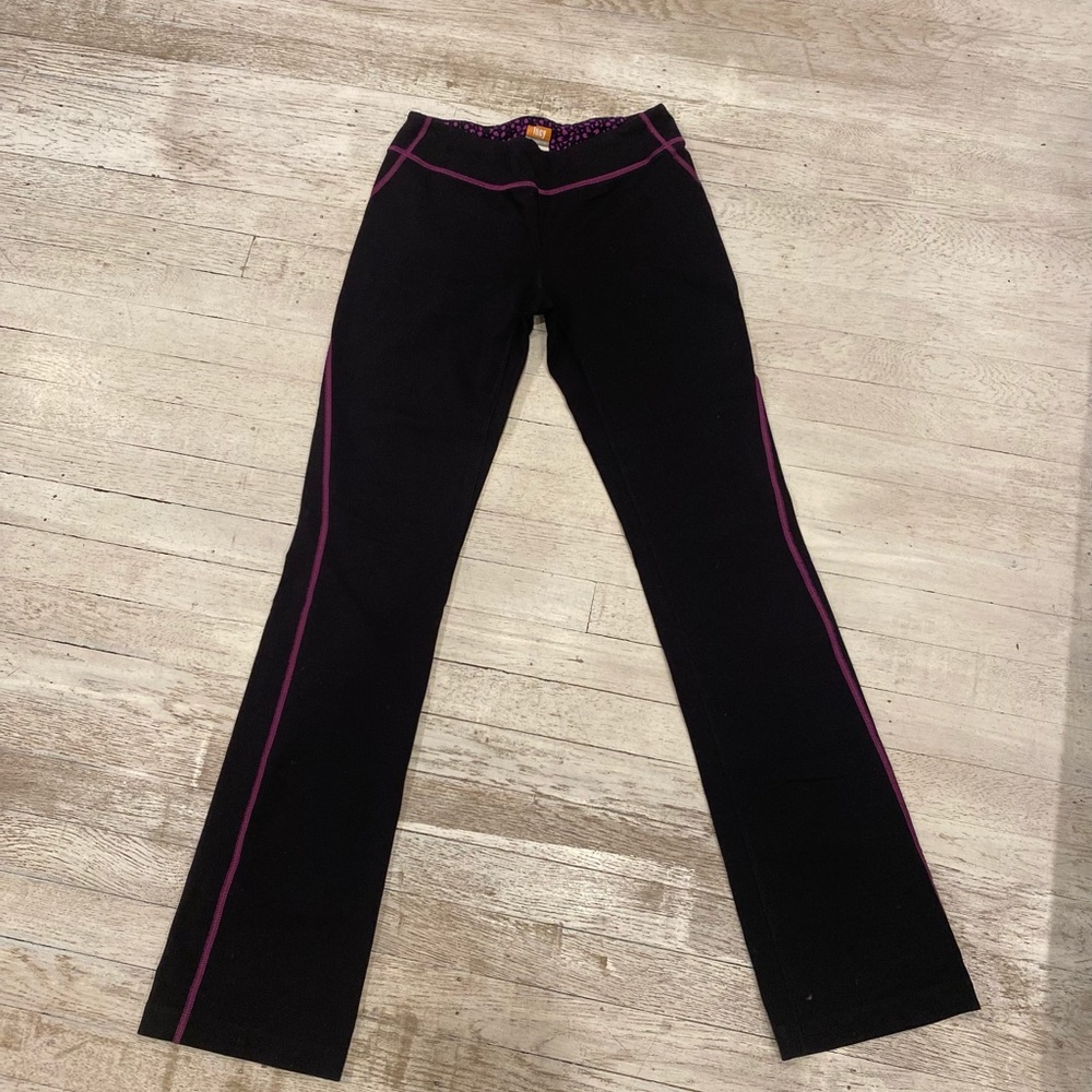 COPY - Lucy black yoga pants with gorgeous lavender stripes size small - Picture 11 of 12